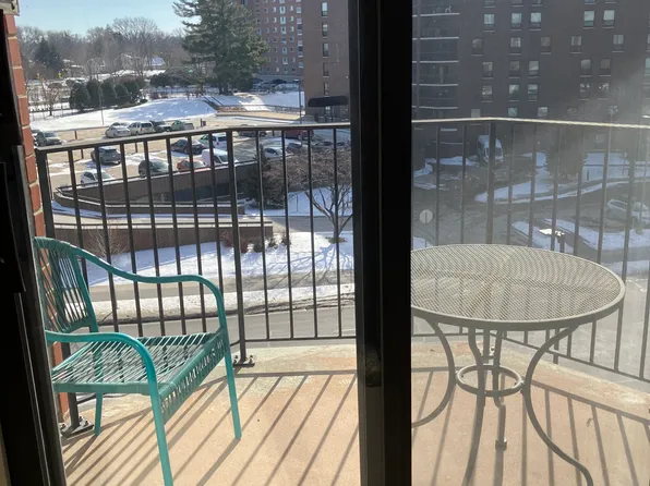 6500 Woodlake Dr APT 413, Richfield, MN 55423