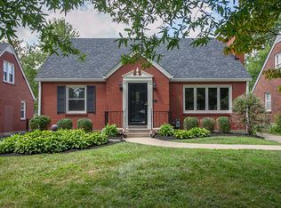 1225 Valley Dr, Audubon Park, KY 40213