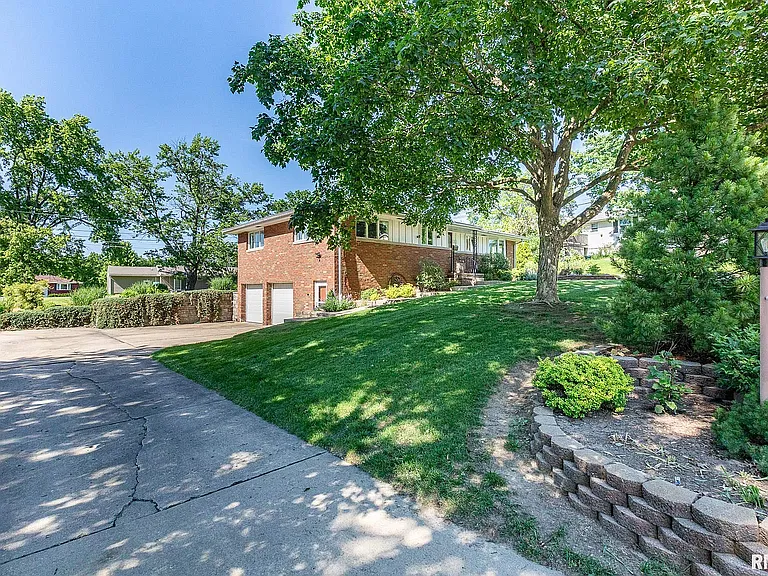 1303 W Teton Dr — Photo 2