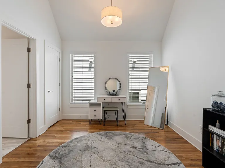 225 Sterling Point Cir — Photo 28