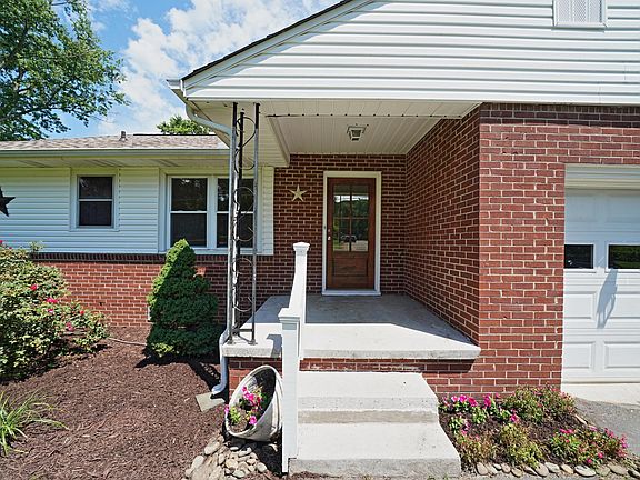 4th image of 2113 Adair Dr