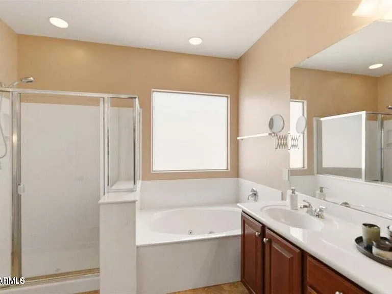 20402 W Shadow St — Photo 15