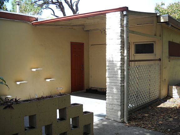 3rd image of 1208 Citrus Ave APT C