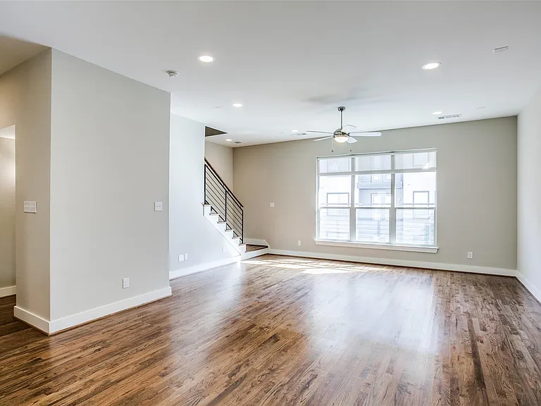 2325 Stutz Dr #41 — Photo 12