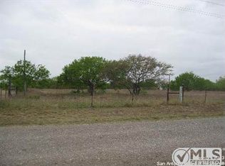 3320 County Road 303, Jourdanton, TX 78026