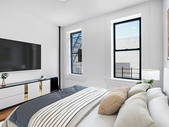 4th image of 144 W 109th St APT 3W