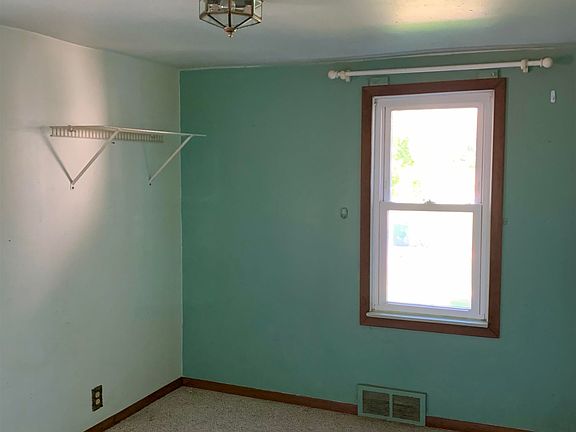 5th image of 1620 Mount Vernon St
