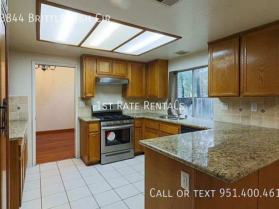 5th image of 23844 Brittlebush Cir