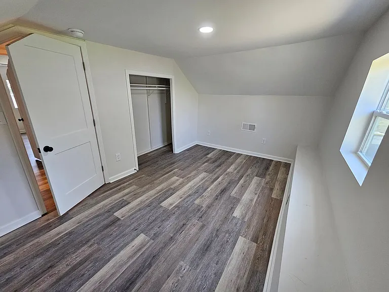 118 Arms Rd — Photo 11
