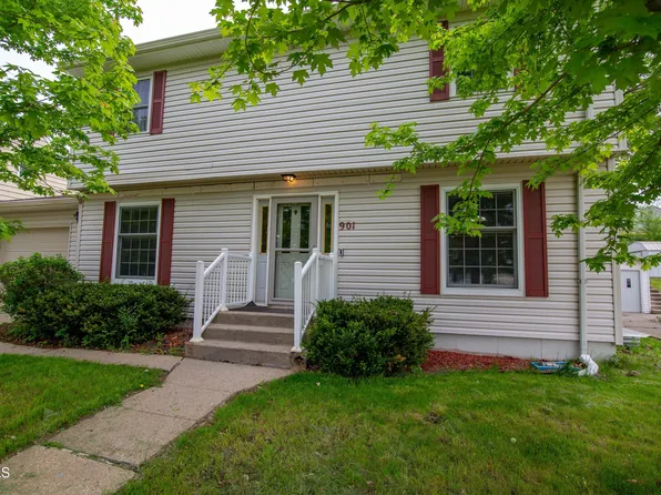 901 N 27th St, Bismarck, ND 58501