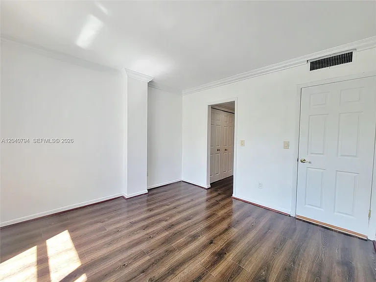 77 Crandon Blvd #2B — Photo 26