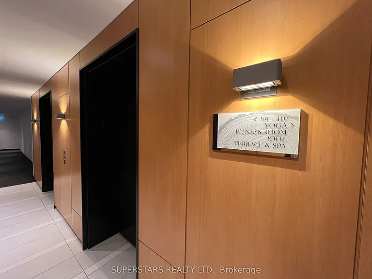 11 Wellesley St W #5806 — Photo 25