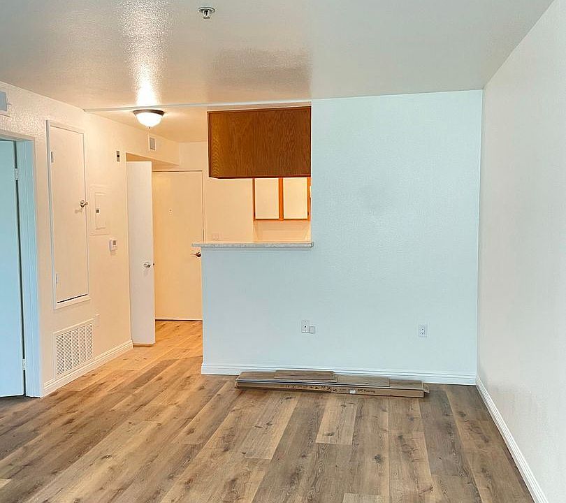 1st image of 1720 Taft Ave #303