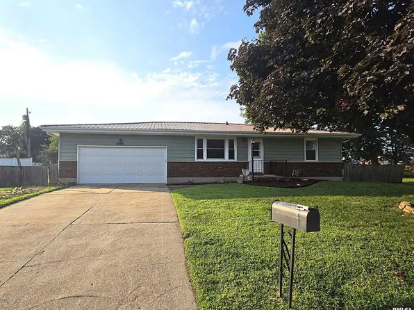 2835 W Bluff Ct, Quincy, IL 62305