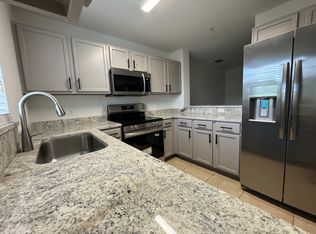 9093 Gervais Cir APT 1905, Naples, FL 34120