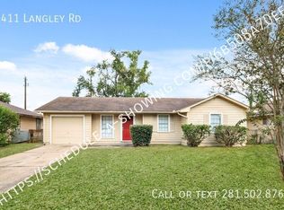7411 Langley Rd, Houston, TX 77016