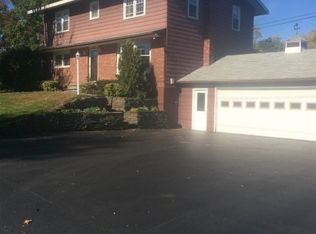 18 Oregon Ave, Rensselaer, NY 12144