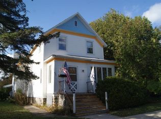421 Dresser St, Cheboygan, MI 49721