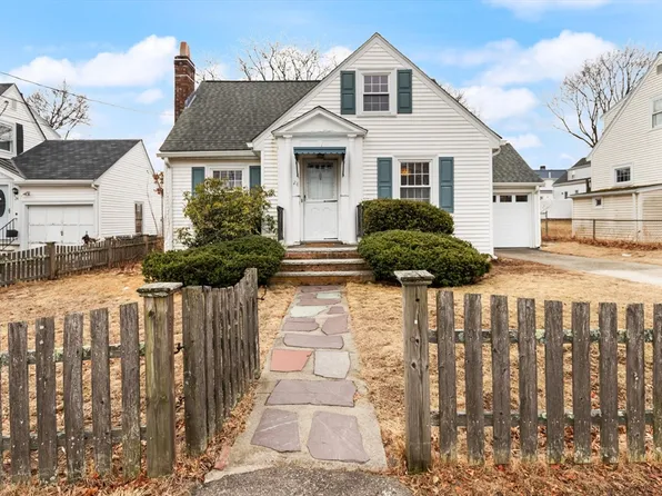 28 Hamilton Ave, Quincy, MA 02171