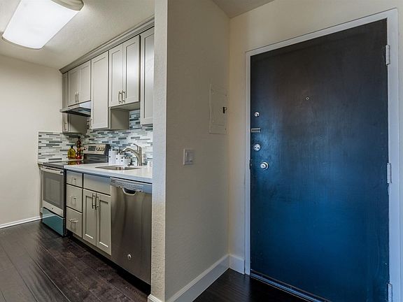 4th image of 1700 Civic Center Dr APT 501