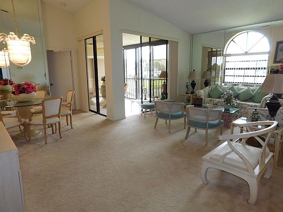 5th image of 5415 Verona Dr APT K