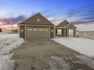 1110 Juniper Ln, Hartford, WI 53027