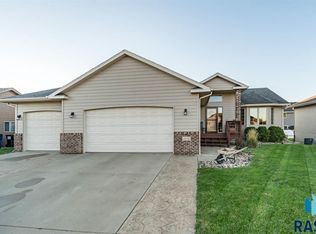 315 Ivy Rd, Tea, SD 57064