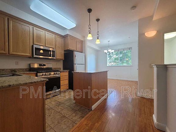 5th image of 2001 Club Center Dr APT 8103