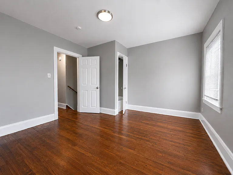 2648 W Lafayette Ave — Photo 14