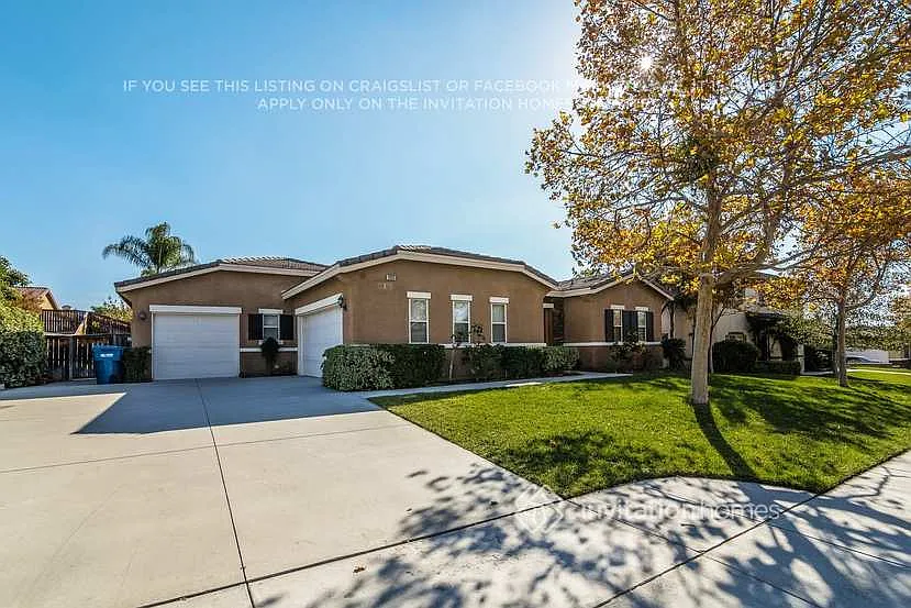 7833 Calle del Rio St Highland, CA 92346 — Photo 3