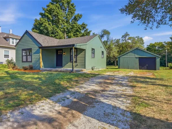 168 W North St, Peculiar, MO 64078