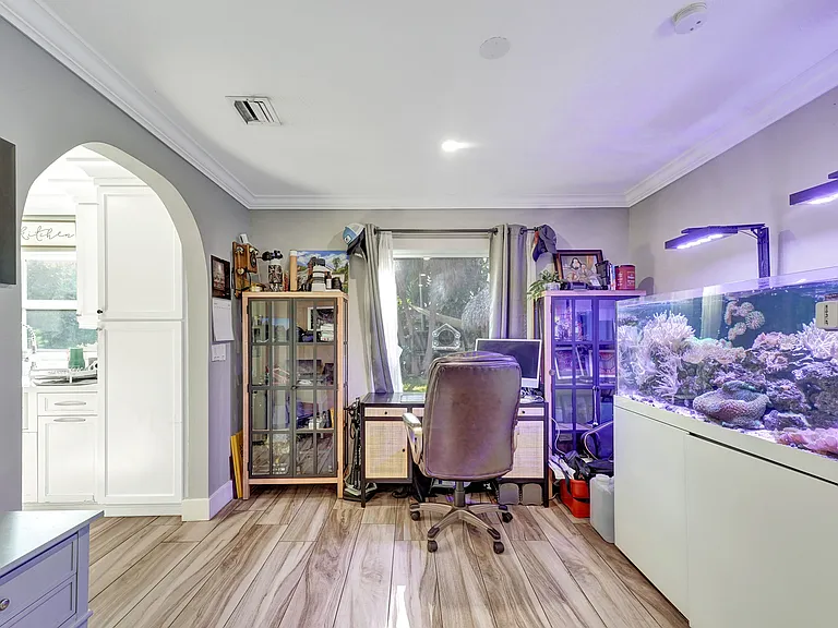 9025 SW 186th Ter — Photo 12