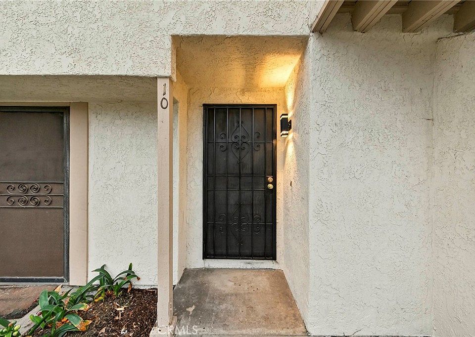 1st image of 11360 166th St Unit 10
