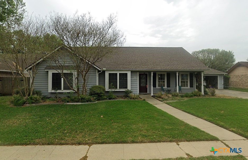 1st image of 507 Chimney Rock Dr