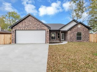 37 W Harding Cir, Orange, TX 77630