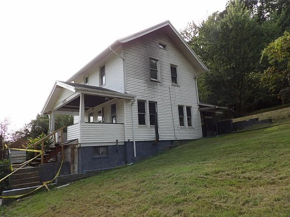 3rd image of 157 Martin Farm Rd