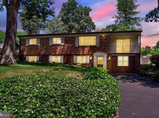 557 Lakeside Dr, New Freedom, PA 17349