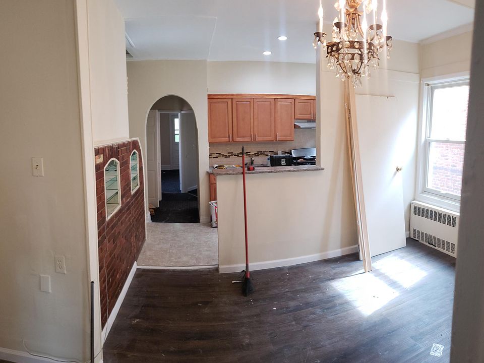 1st image of 4806 Avenue K Floor 2