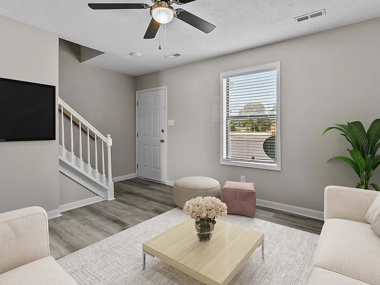 Elizabeth Street Townhomes — Photo 30