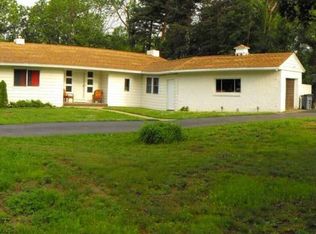 10249 McAllister Rd, Fredonia, NY 14063