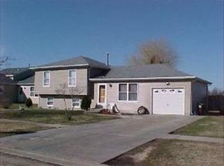 1504 10th St, Harvard, IL 60033