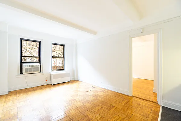 Rented by City Connections Realty | media 1