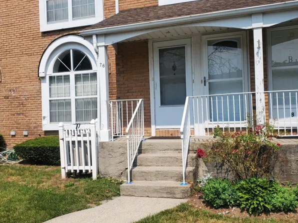 76-A Debbie St, Staten Island, NY 10314