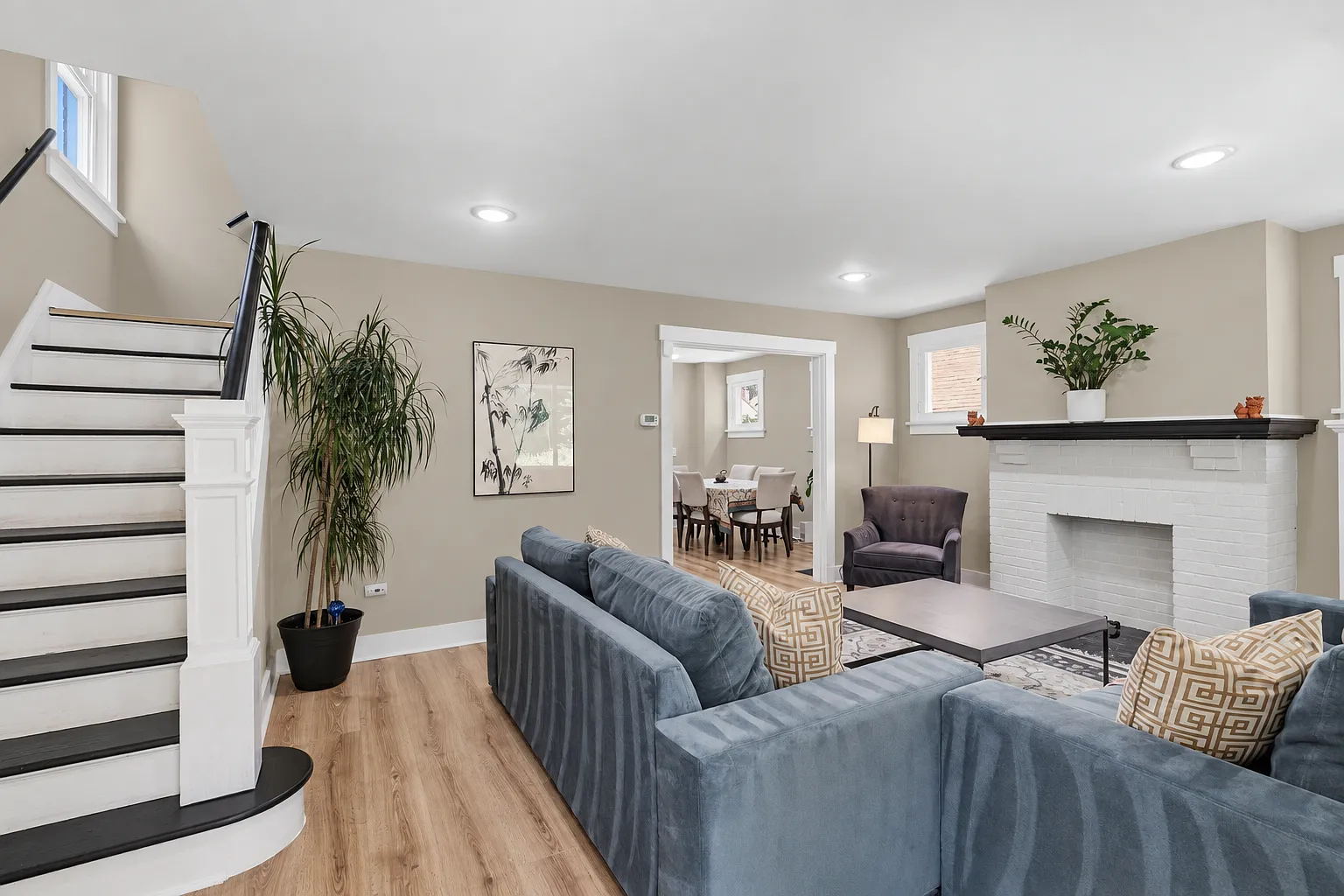 3 bed, 2.5 bath, 1480 sqft, $2,500 — Photo 3