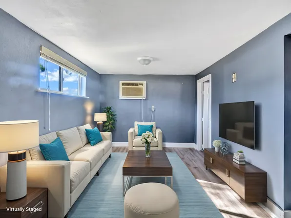 731 Hull & S Armstrong Ave, Denison, TX