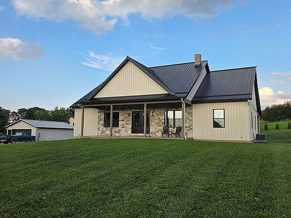2nd image of 7967 State Highway 516