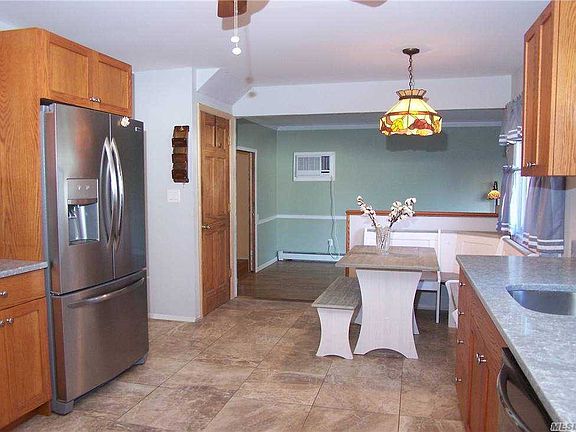 2nd image of 92 Cannon Dr
