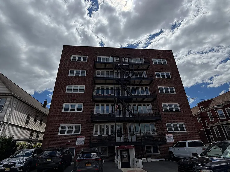 70 W 32nd St #B1 — Photo 12