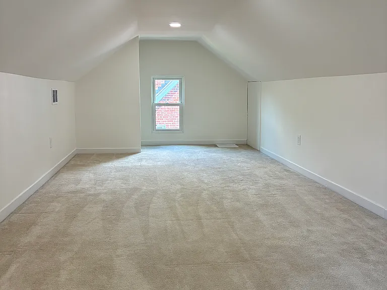 4308 E West Hwy — Photo 29