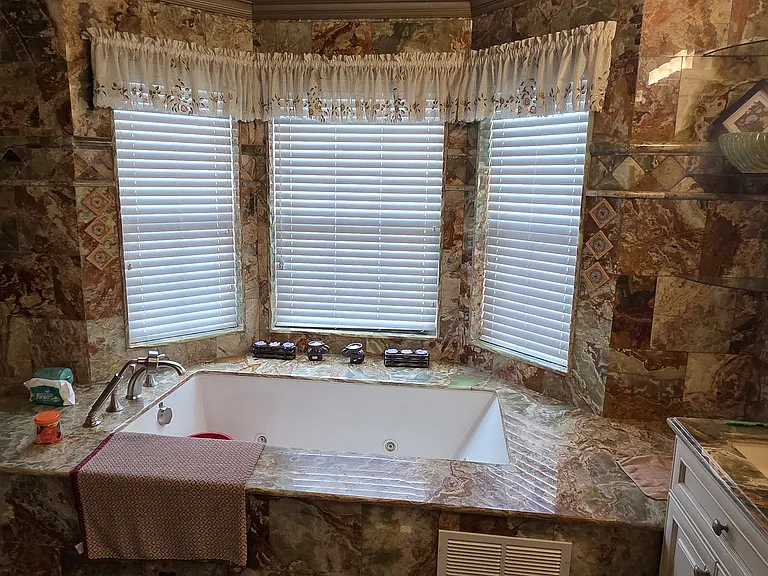 20 Arbor Cir — Photo 36